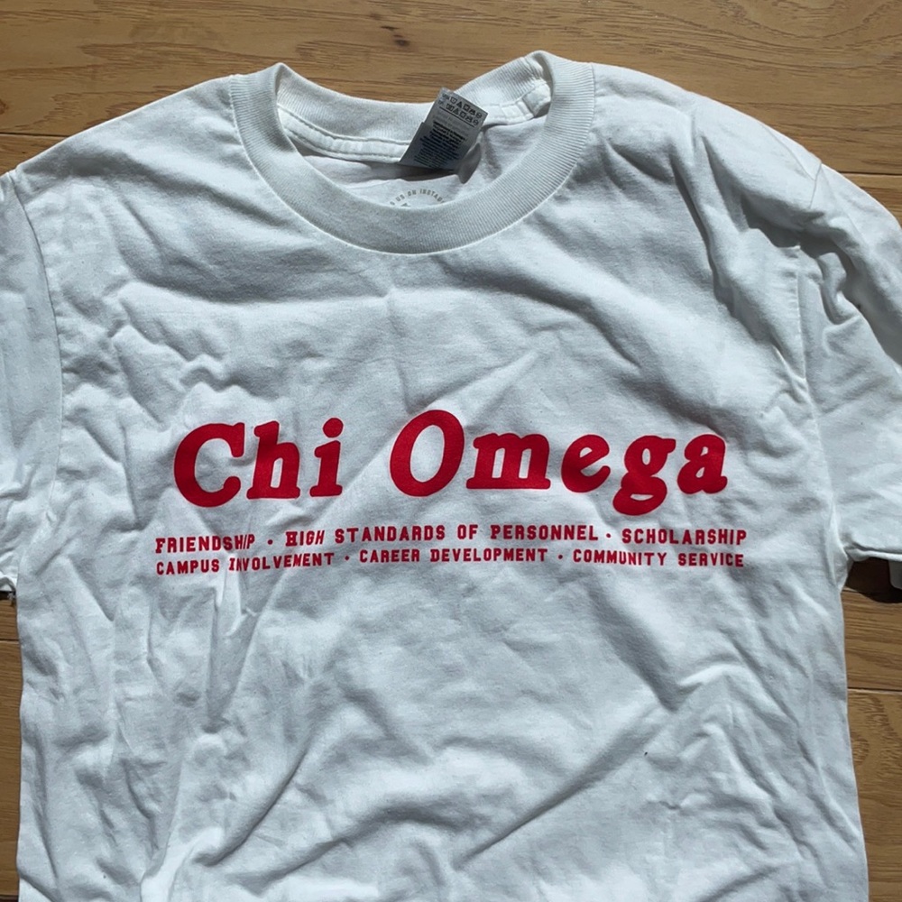 Chi omega shirt with 6 purposes. LICO,